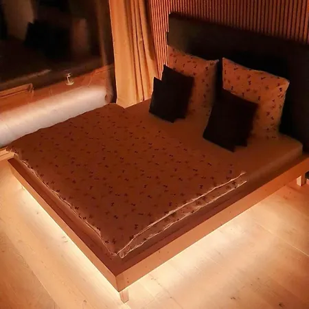 Herz³ Chalet *